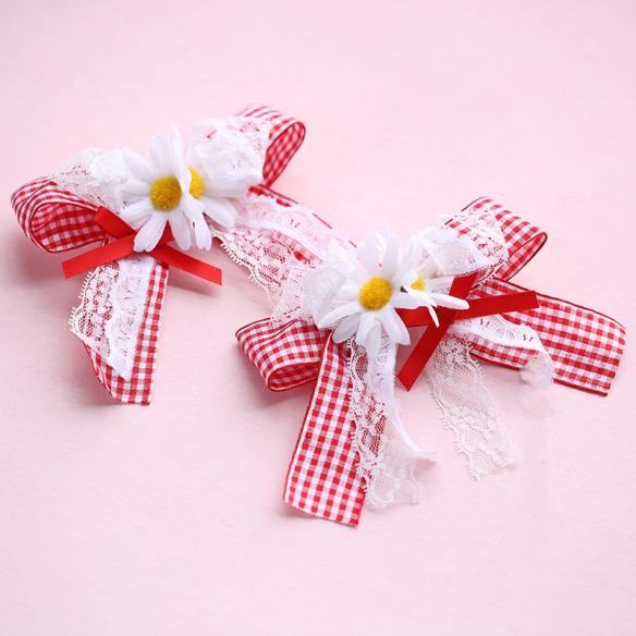 1 PAIR OF SWEET DAISY LOLITA HAIR CLIPS LH030