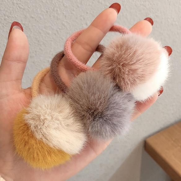 ONE PIECE OF FLUFFY BALL HAIR BAND HB255