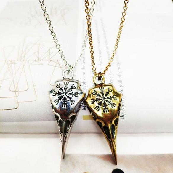 Glow in the Dark Crow Head Incantation Necklace A020