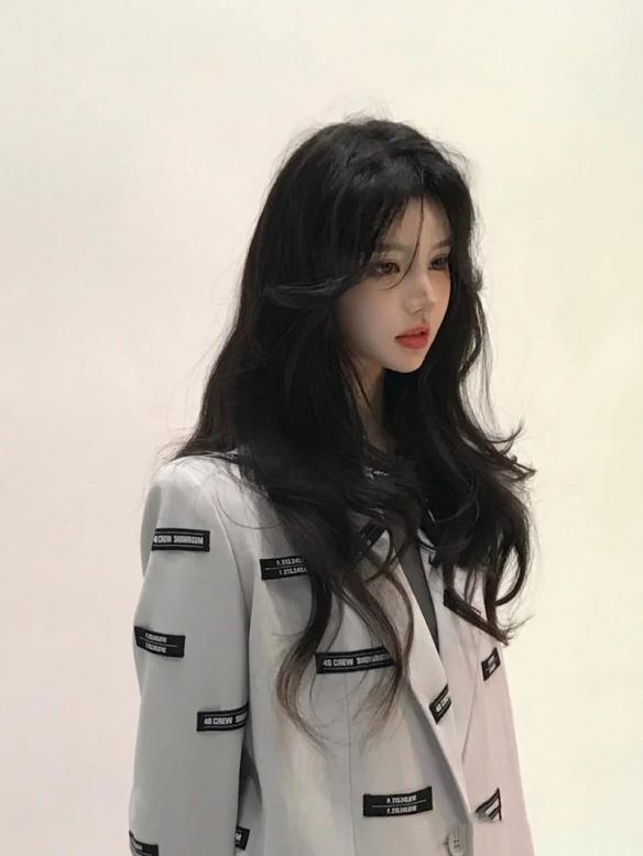 Natural Black Wavy Synthetic Lace Front Wig LG526
