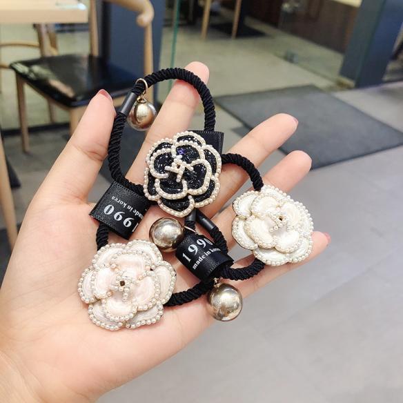 ONE PIECE CAMELLIA HAIR BAND HB210