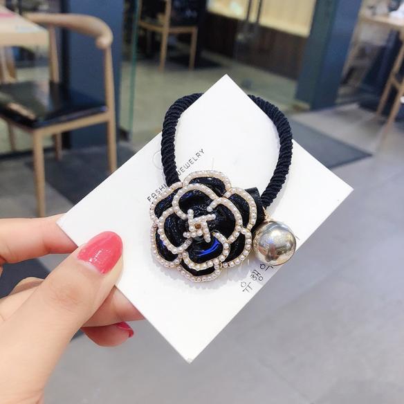 ONE PIECE CAMELLIA HAIR BAND HB210