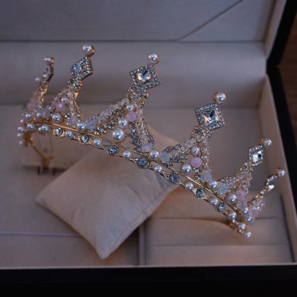 Gold Bridal Crown AC147