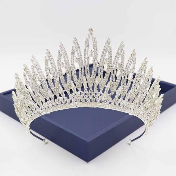 EXQUISITE BRIDAL CROWN AC067