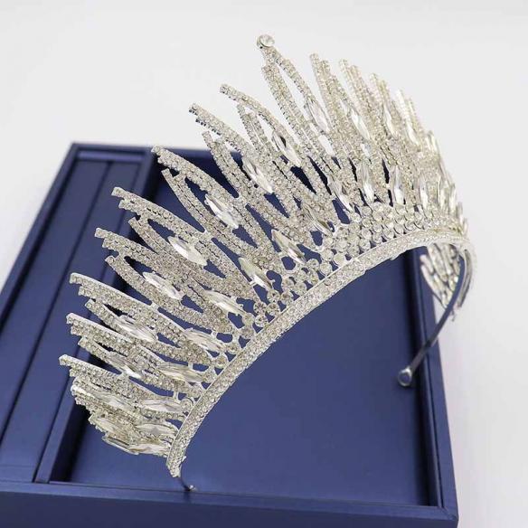 EXQUISITE BRIDAL CROWN AC067