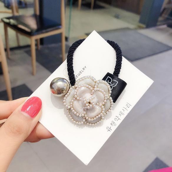 ONE PIECE CAMELLIA HAIR BAND HB210