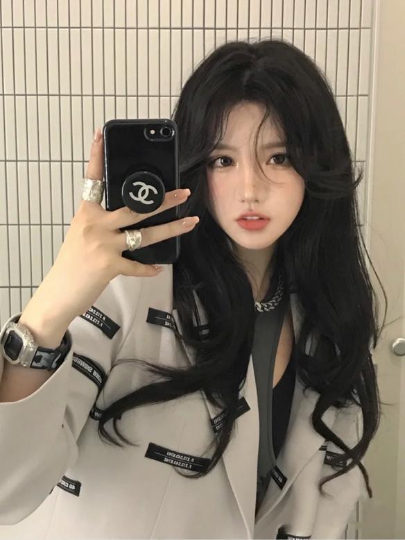 Natural Black Wavy Synthetic Lace Front Wig LG526