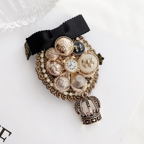 JK LOLITA BROOCH~CROWN CLOCK~JK012